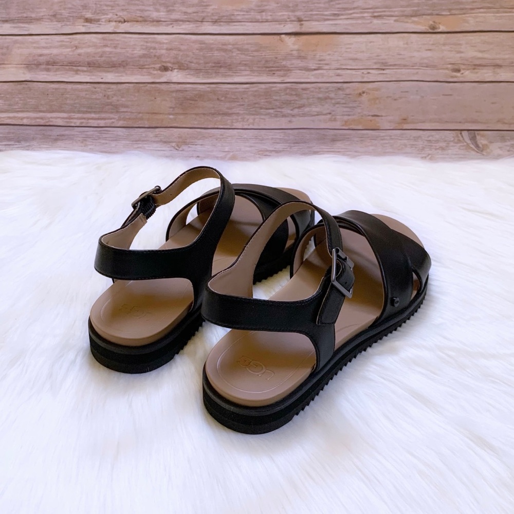 UGG Zoie Sandals - Picture 5 of 7
